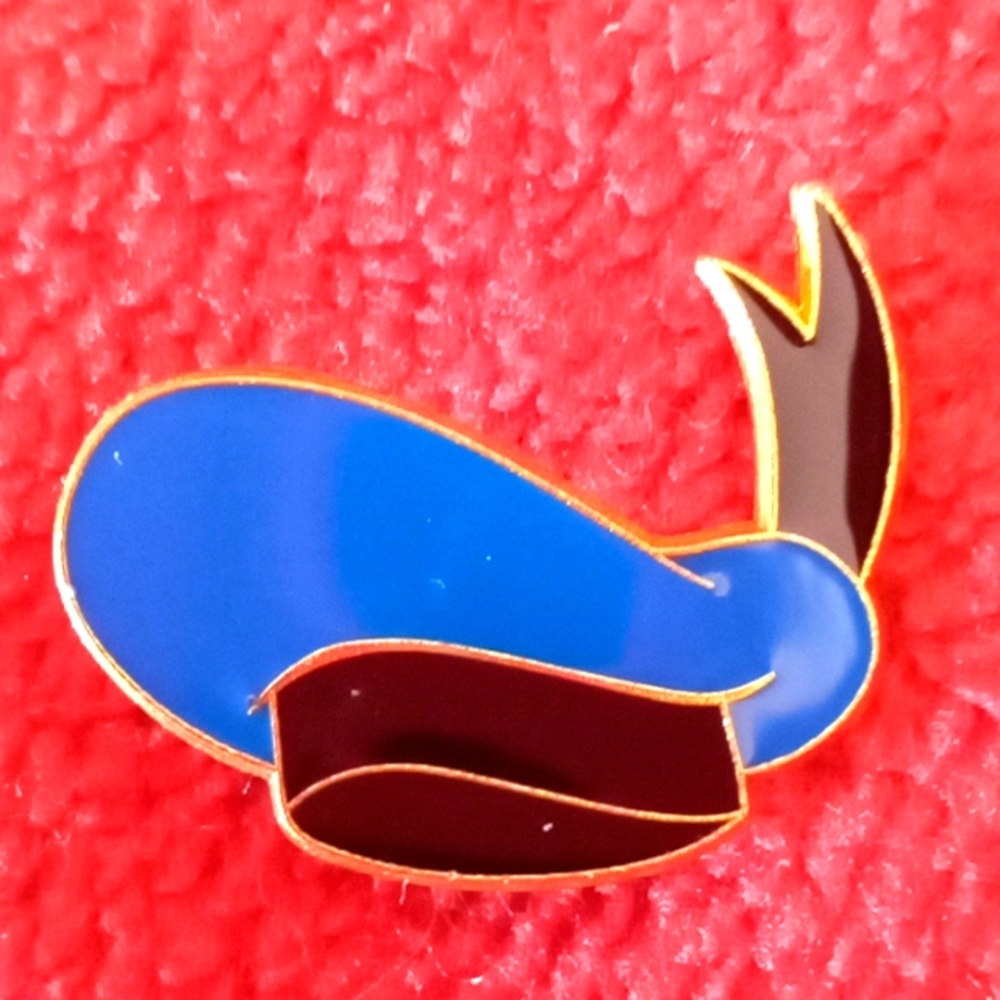 DISNEY HAT PIN SERIES